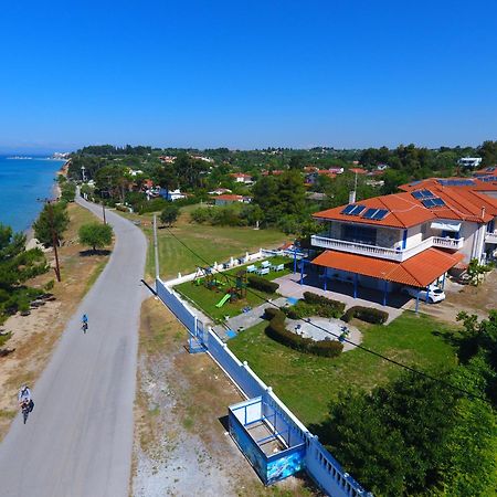 Hotel Paraktio Nea Kallikrateia Esterno foto