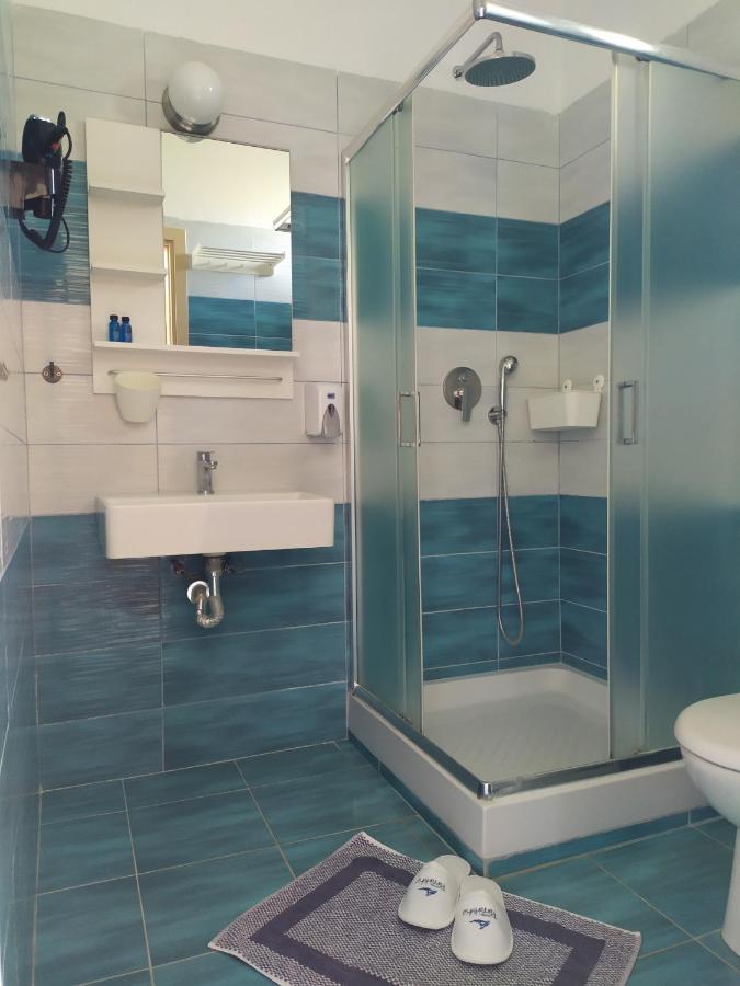 Hotel Paraktio Nea Kallikrateia Esterno foto